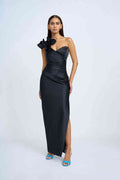 Von Johnny Ruby Romance One Shoulder Long Line Kleid-Schwarz