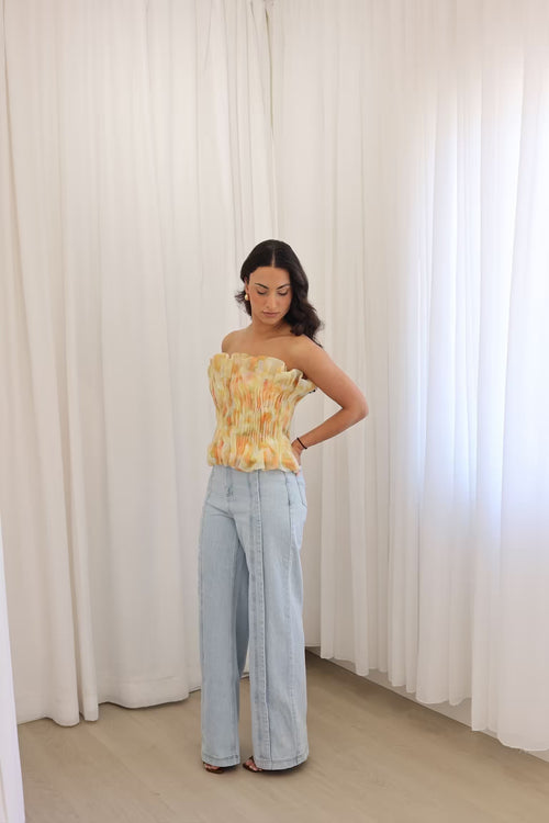 Midwash wide-leg denim jeans, high-rise with straight-leg fall
