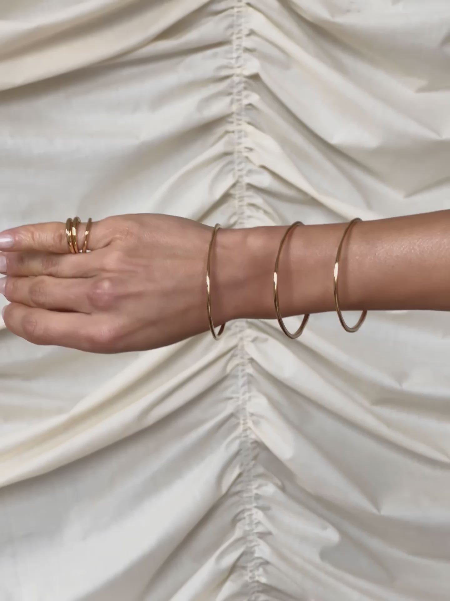 LUV AJ Luv Aj The Arezou Bangle Set - Gold BELLA n' BEAR
