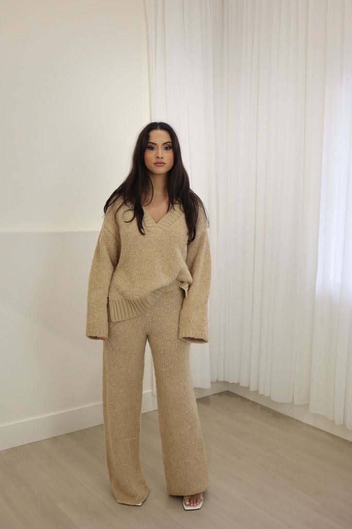 Mink knit wide-leg pants with relaxed fit