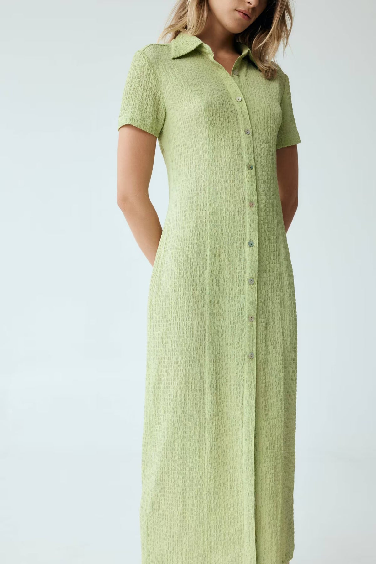 Mint waffle midi shirt dress with pointed collar and short sleeves, buttoned front