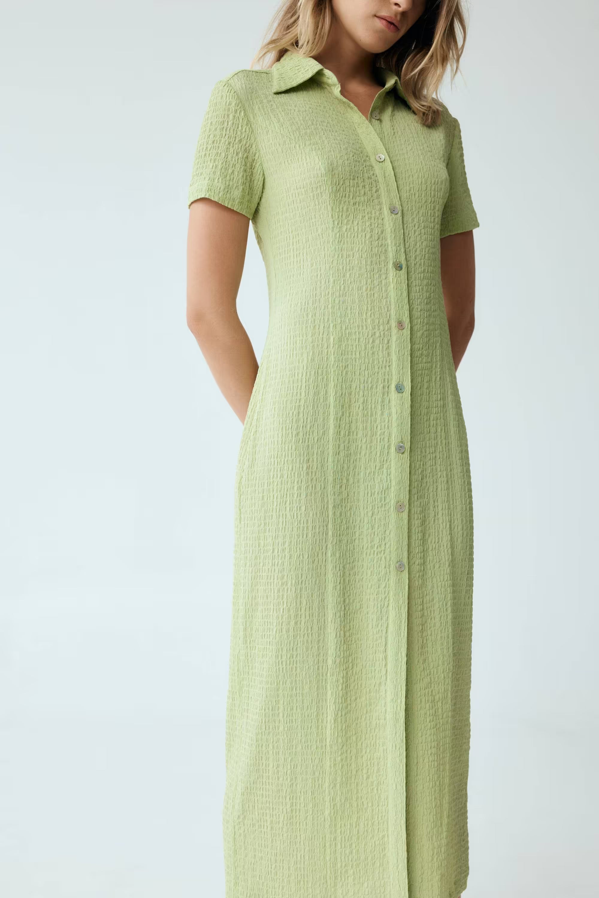 Mint waffle midi shirt dress with pointed collar and short sleeves, buttoned front