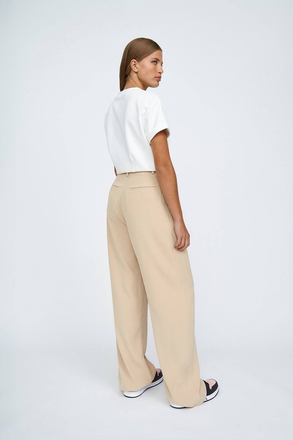 BY JOHNNY By Johnny Pleat Front Pant - Sand BELLA n' BEAR